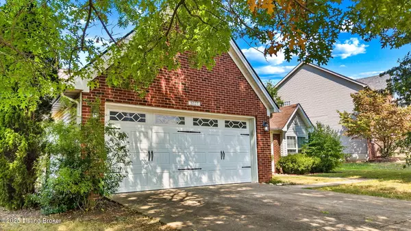 Prospect, KY 40059,5727 Waveland Cir