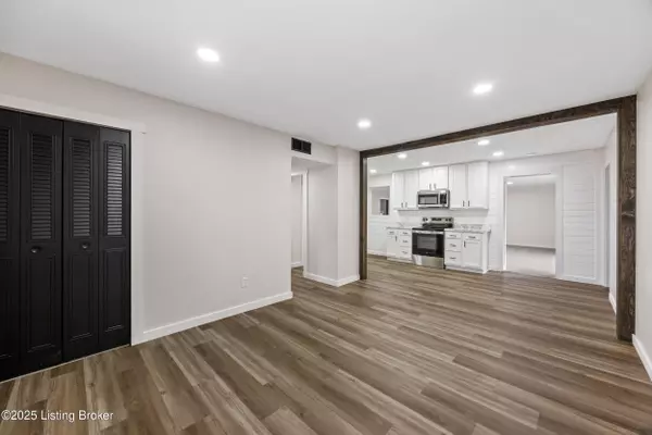 Fairdale, KY 40118,803 Sinclair St