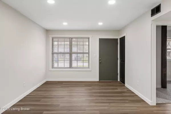 Fairdale, KY 40118,803 Sinclair St