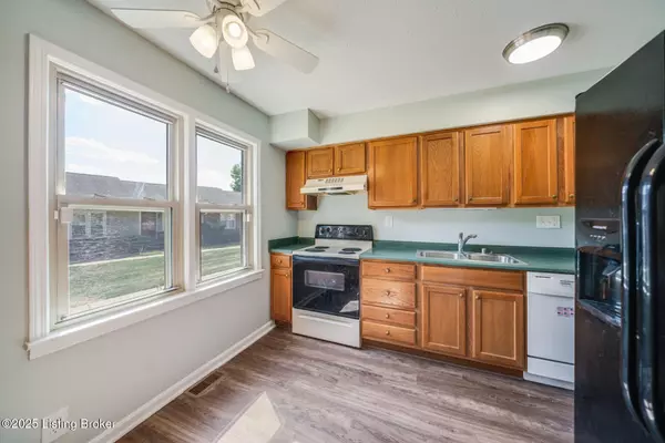 Louisville, KY 40223,10505 Burns Ct