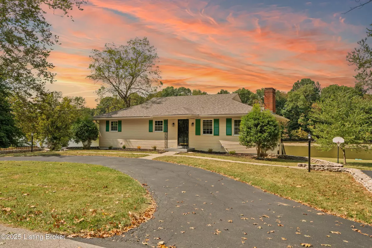 Shelbyville, KY 40065,394 Cove Rd