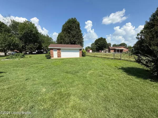 Louisville, KY 40219,4505 Forest Ridge Ct