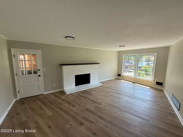 Louisville, KY 40219,4505 Forest Ridge Ct