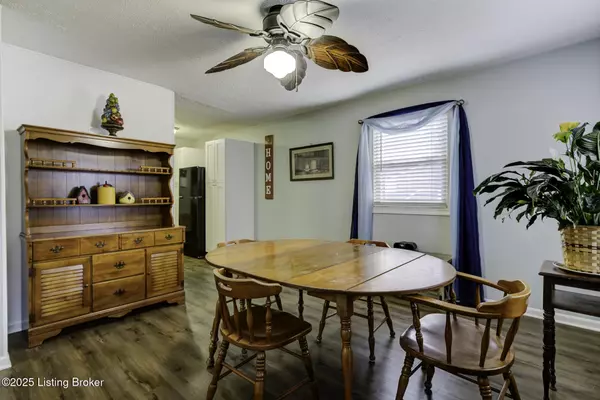 Louisville, KY 40229,9409 Coolridge Dr