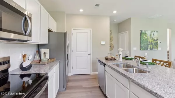 Louisville, KY 40229,11106 Pheasant Run Ct