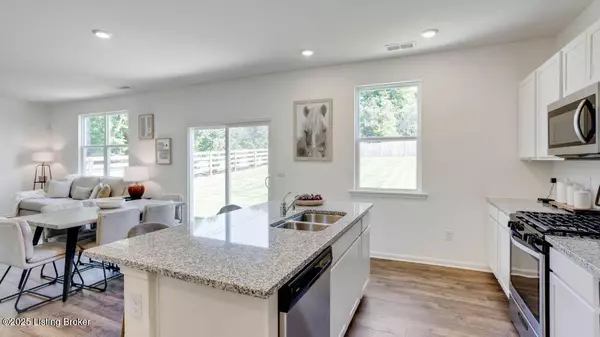Louisville, KY 40229,11037 Pheasant Hill Cir