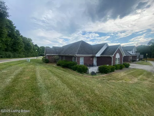 Louisville, KY 40219,6106 Apple Creek Rd