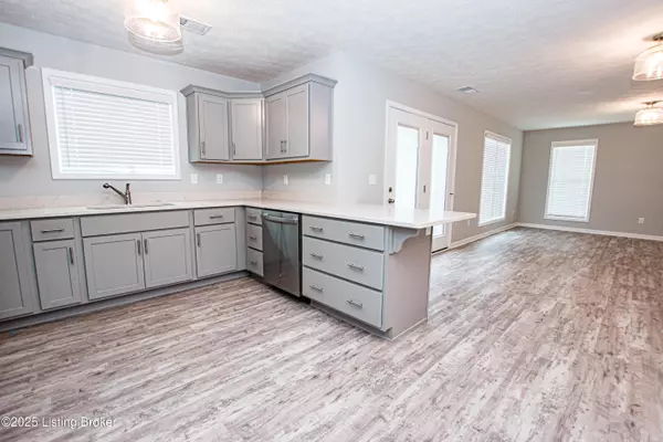 Louisville, KY 40214,506 Eagle Pointe Dr