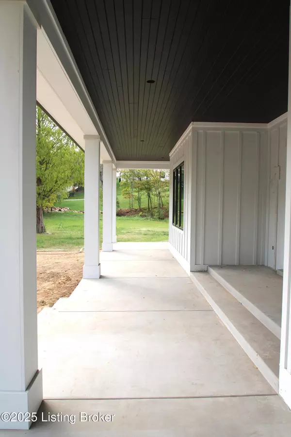 Prospect, KY 40059,3973 Hidden Falls Dr