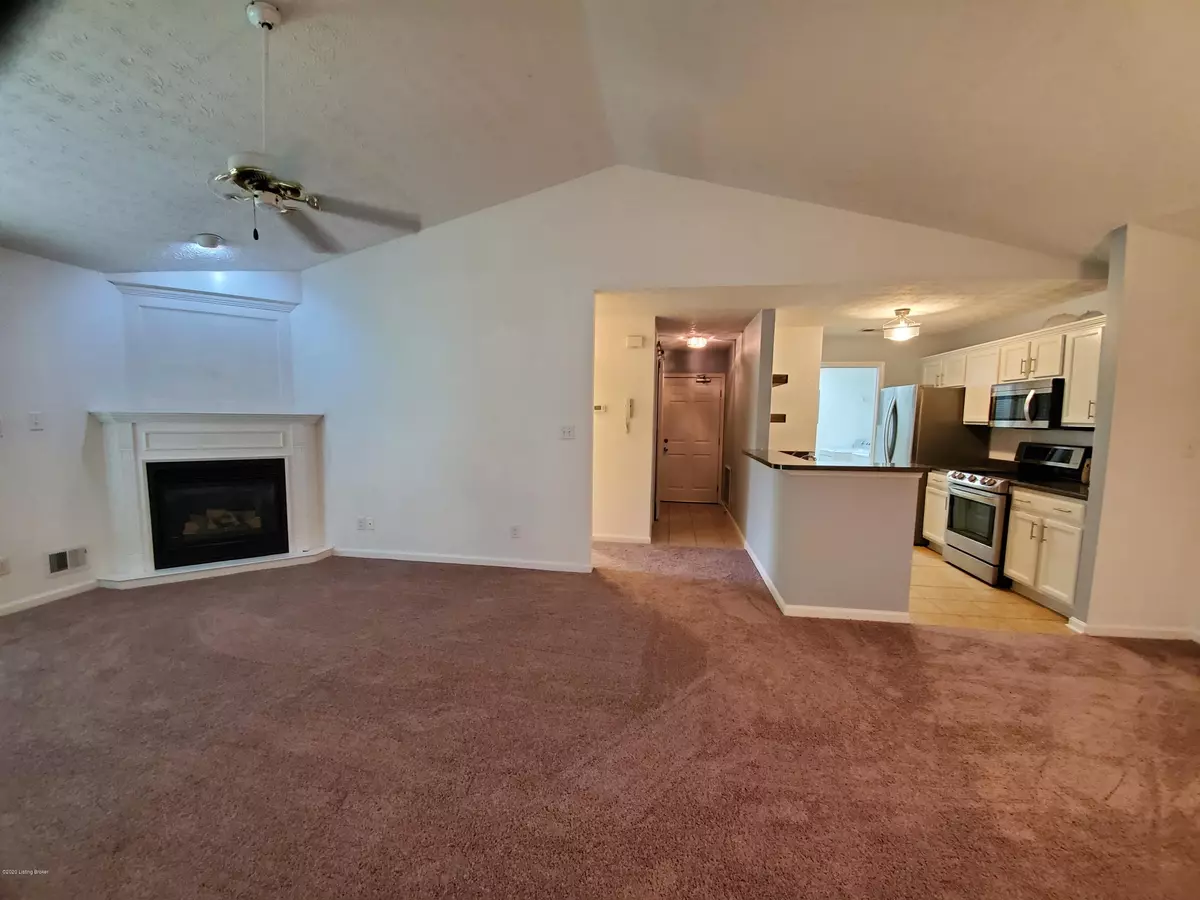 Louisville, KY 40242,1103 Powerhouse Ln #202