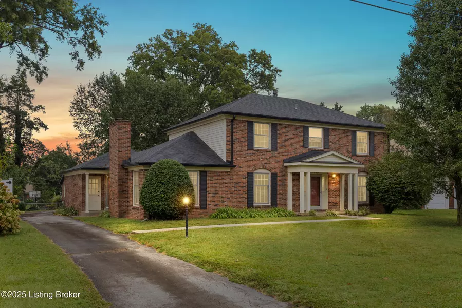 9905 Stonehenge WAY, Louisville, KY 40241