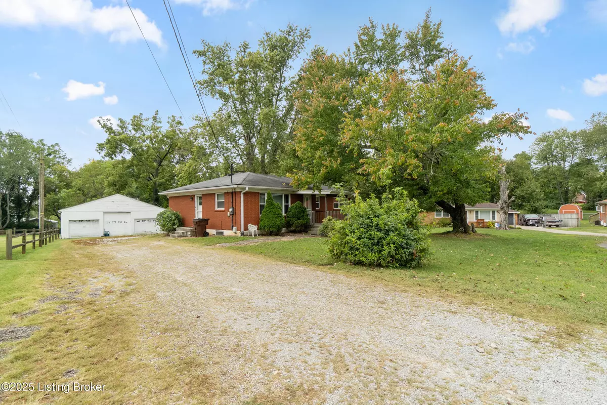 Louisville, KY 40291,8604 Garydon Dr