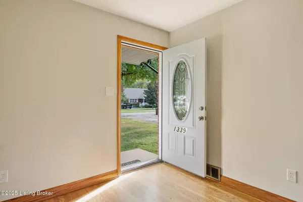 Louisville, KY 40219,1339 Villa Park Dr