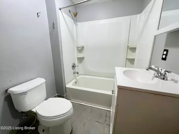Louisville, KY 40203,1236 S Floyd St #1