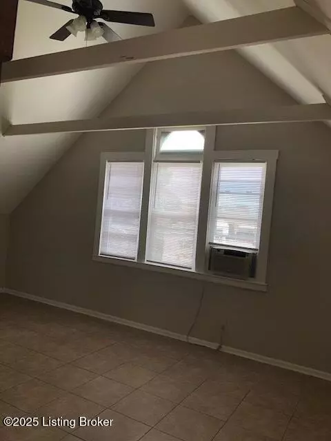 Louisville, KY 40205,2005 Woodbourne Ave #3