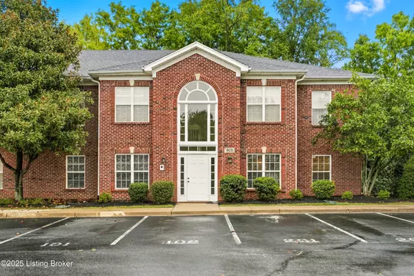 9308 Pine Lake Dr #101, Louisville, KY 40220