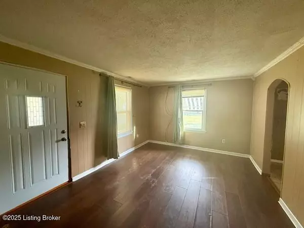 Hodgenville, KY 42748,106 N Lynn St