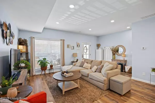 Louisville, KY 40218,3739 Ethel Ave