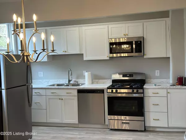 Louisville, KY 40204,815 Edward St