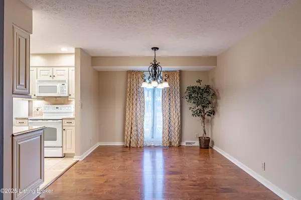Louisville, KY 40291,8702 McKenna WAY