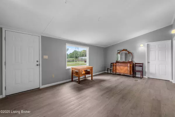 Milton, KY 40045,21 Heather Dr