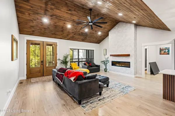 La Grange, KY 40031,2191 W US HWY 42