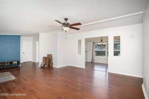 Elizabethtown, KY 42701,5097 Valley Creek Rd