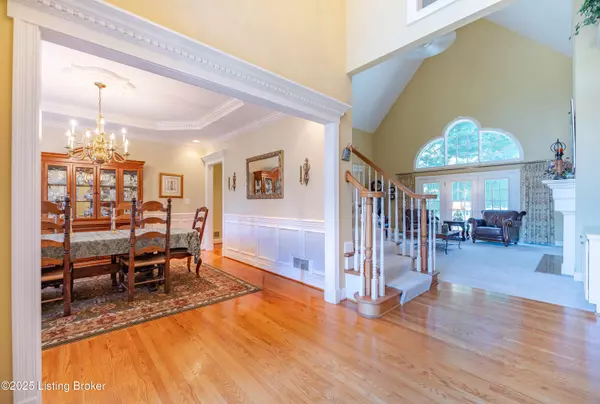 Louisville, KY 40245,1520 Crosstimbers Dr