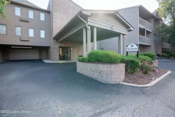 Louisville, KY 40220,4125 Browns Ln #215