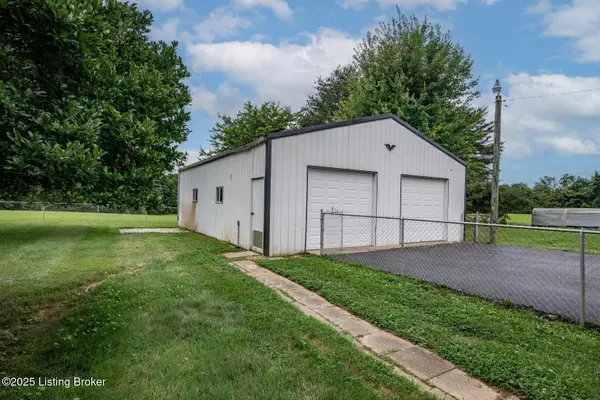 Vine Grove, KY 40175,43 McFarlin Ln