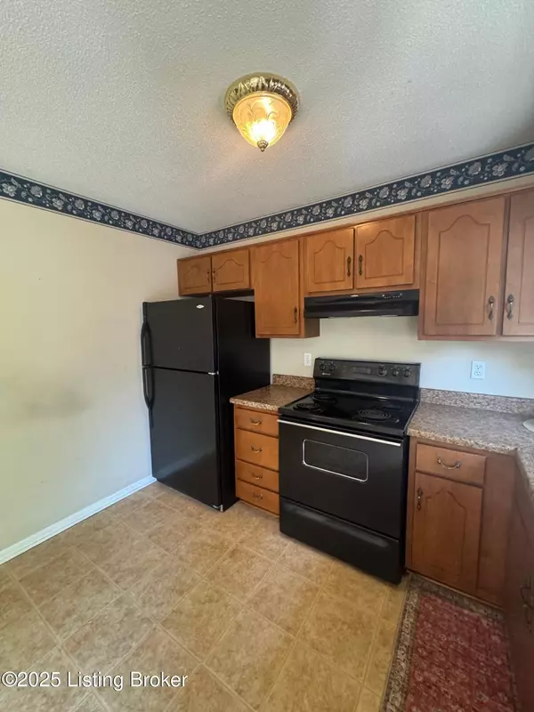 Radcliff, KY 40160,465 Wagon Wheel TRL