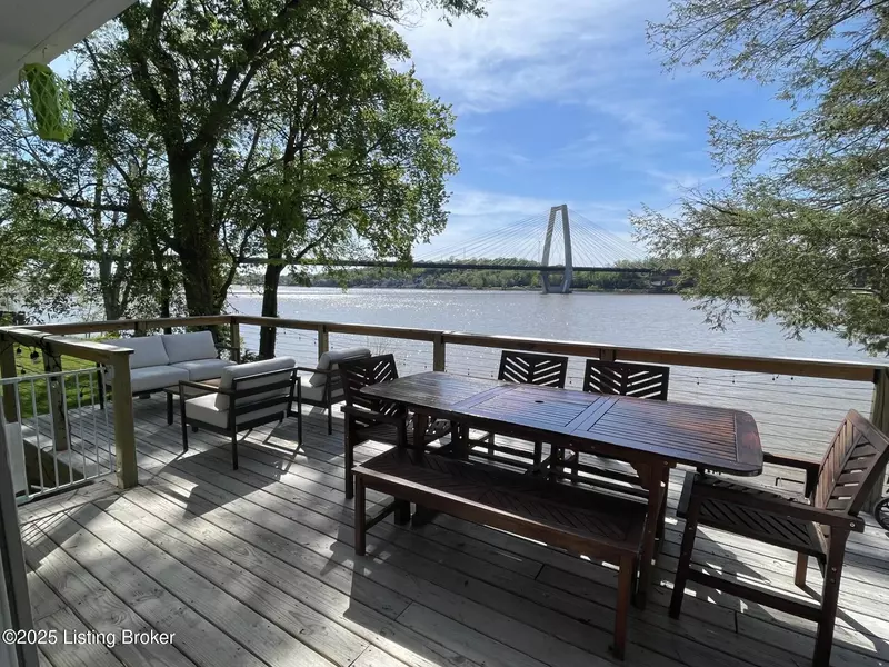 6410 Transylvania Beach Rd, Prospect, KY 40059