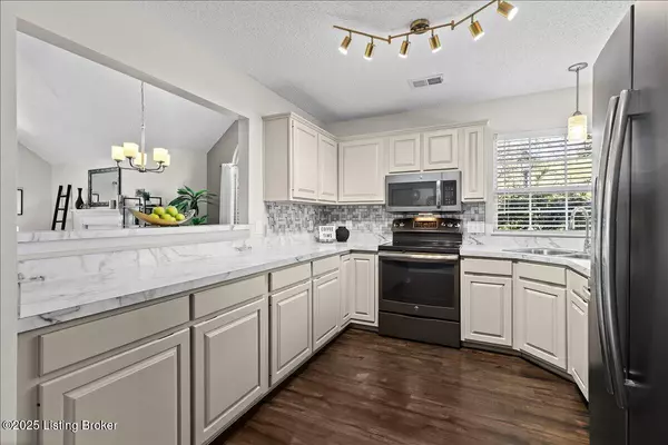 Louisville, KY 40291,8209 Torrey Pines Ct