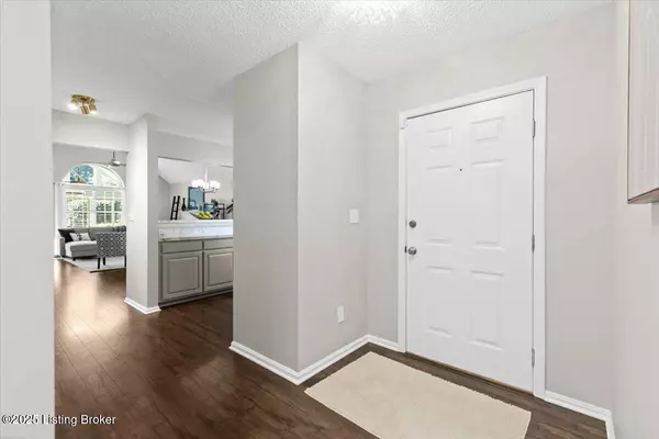 Louisville, KY 40291,8209 Torrey Pines Ct