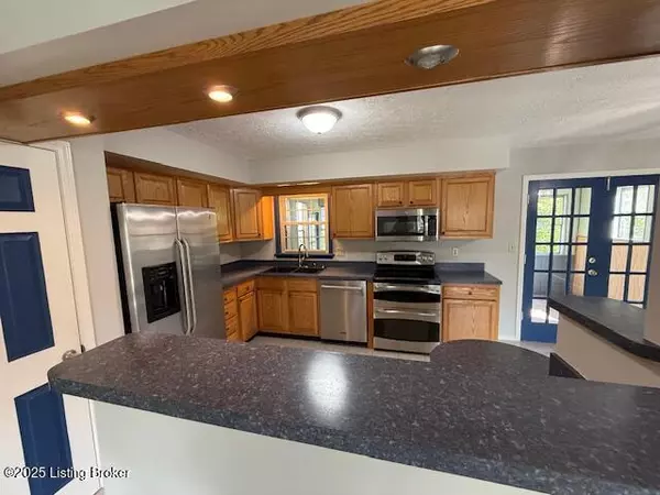 Louisville, KY 40228,7205 Peppermill Ct