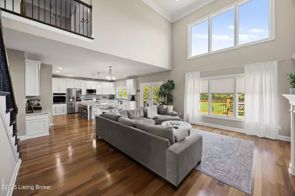 Louisville, KY 40245,199 Crabapple Ln