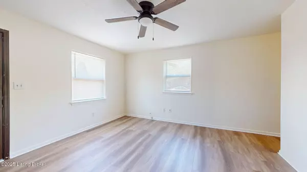 Louisville, KY 40229,9429 Chambers WAY