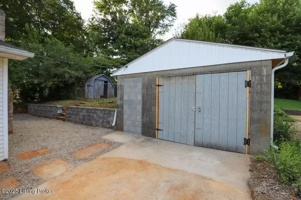 Vine Grove, KY 40175,709 Otter Creek Rd