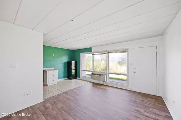 Frankfort, KY 40601,200 Thistlewood Ave #602