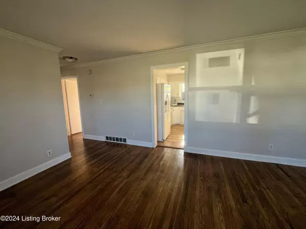 Louisville, KY 40272,5302 Juanita Ln