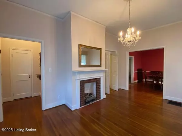 Bardstown, KY 40004,522 N 4th St