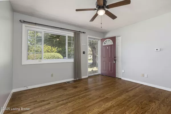 Louisville, KY 40291,8016 Edsel Ln