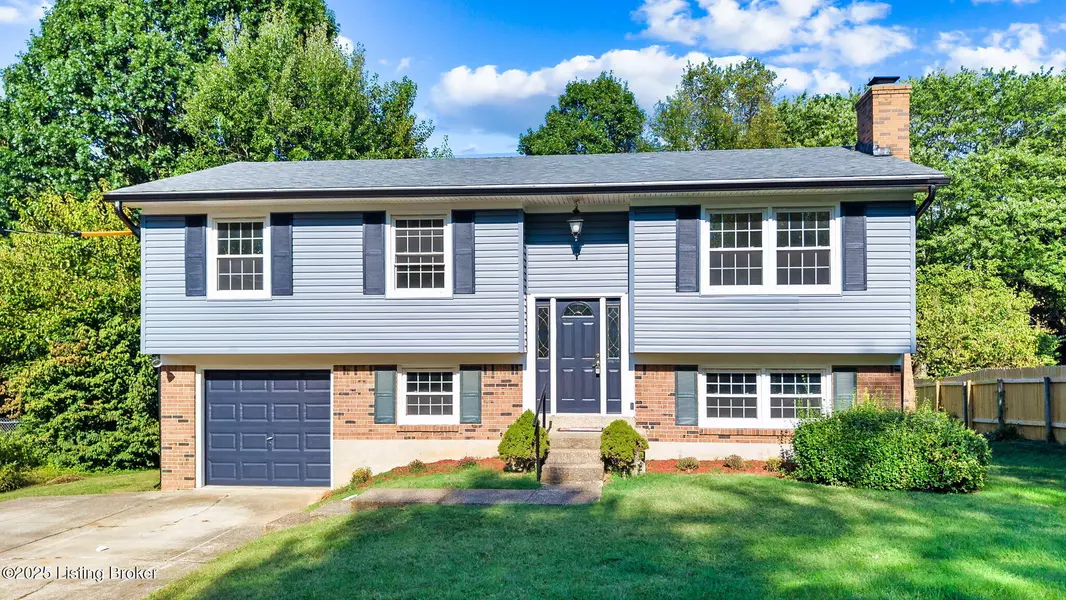 1123 Meadowridge TRL, Goshen, KY 40026