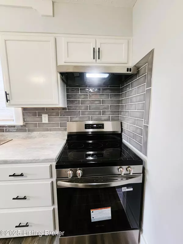 Louisville, KY 40215,3535 Kahlert Ave