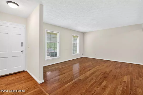 Mt Washington, KY 40047,887 Stringer Ln