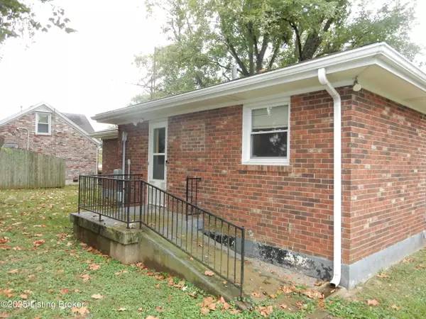 Shepherdsville, KY 40165,142 Short St