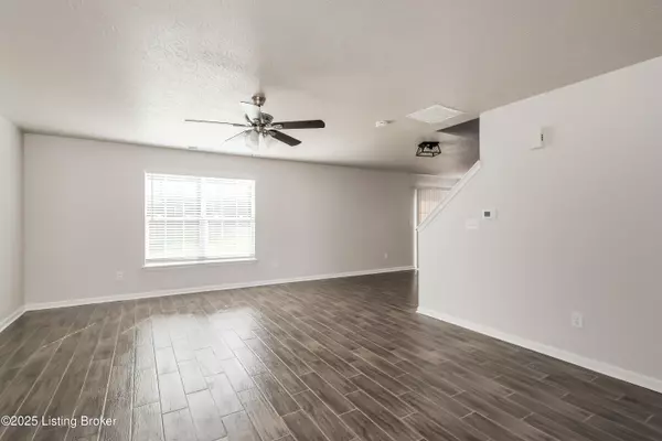 Louisville, KY 40228,9710 Evanwood Ct