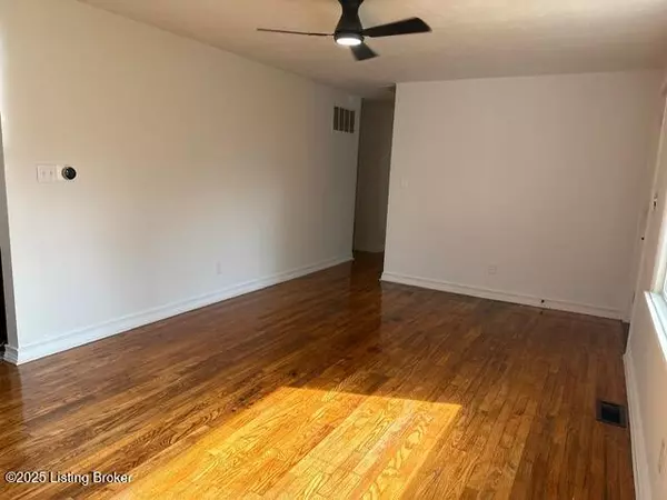 Radcliff, KY 40160,1856 S Wilson Rd