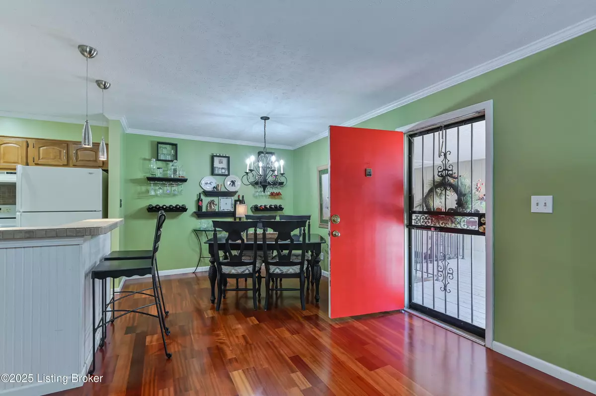 Prospect, KY 40059,6715 Gunston Ln #A