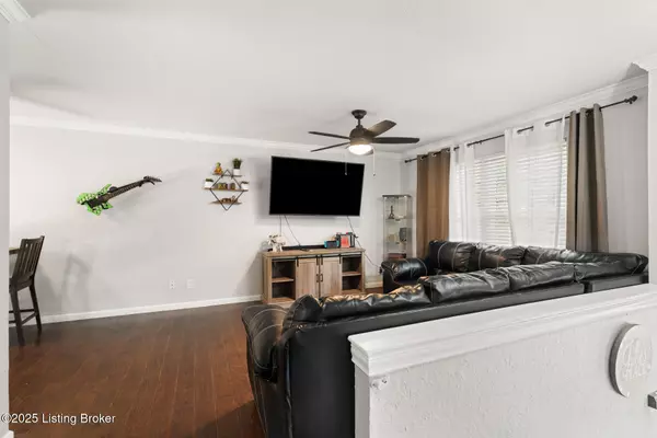 Louisville, KY 40223,9501 Meadowgate Ct